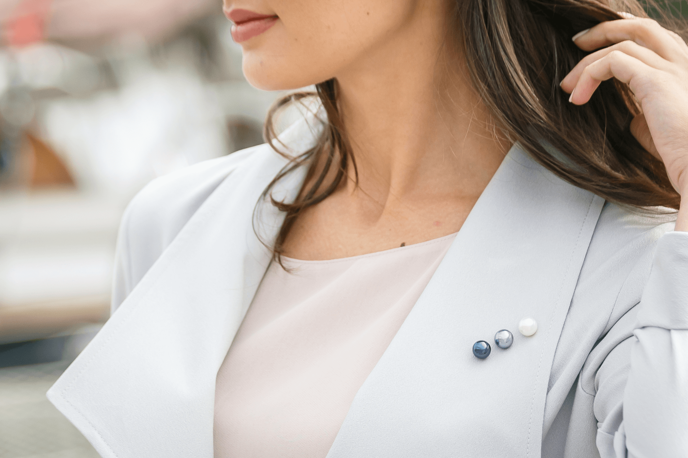 Broche de plata de ley 925 rodiada con perla de agua dulce – Gaura Pearls - Imagen 3