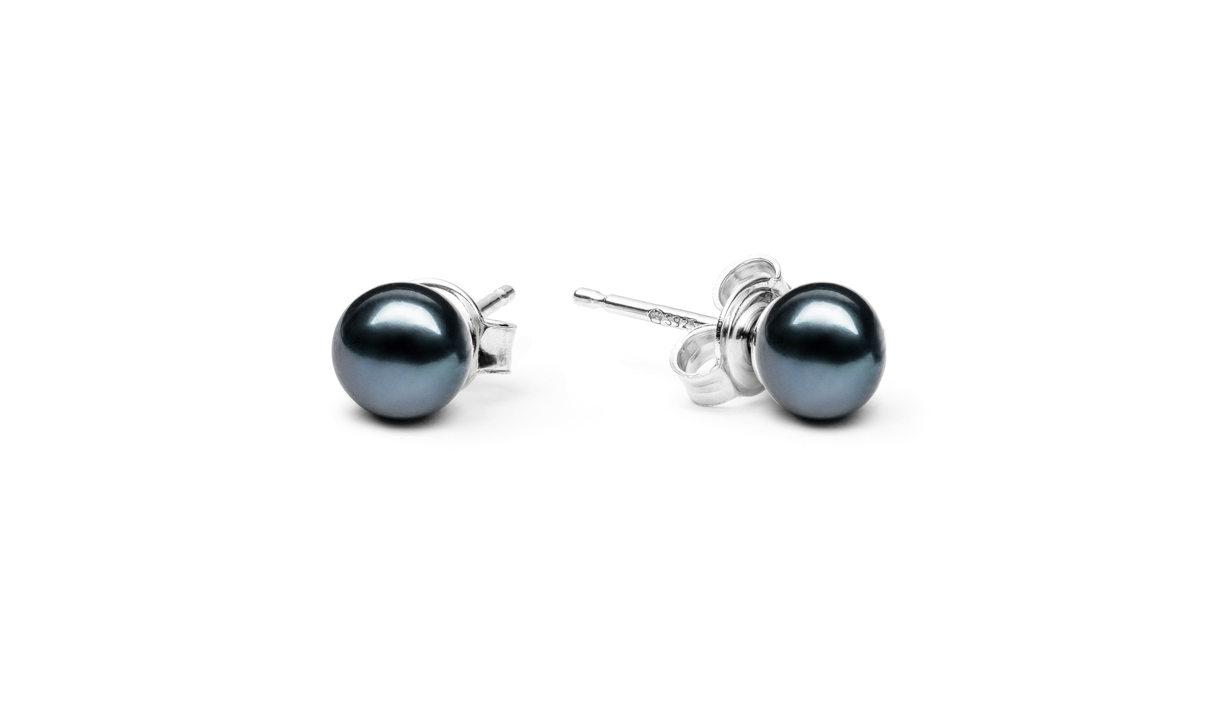 Pendientes con perlas de agua dulce de 6 mm en plata de ley 925 con baño de rodio – Gaura Pearls - Imagen 3
